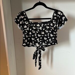 Black and White Tie Front Cap Sleeve Blouse